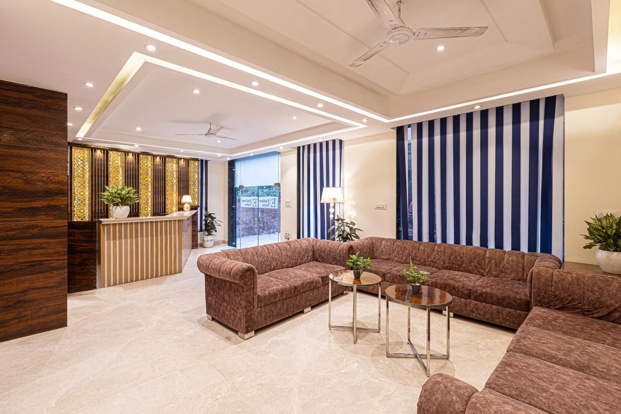 Hotel Emblem Suites- Near Delhi Airport Нью-Дели Экстерьер фото